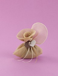 Μπομπονιέρα Λουλούδι για Γάμο Μπεζ της Άμμου